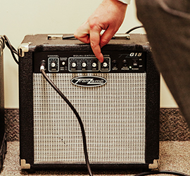 Guitar amp